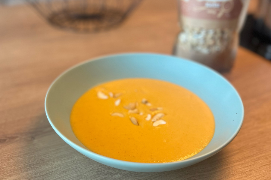 obrázok Mrkvová polievka na ázijský spôsob s arašidovým krémom od ORIESHOCK